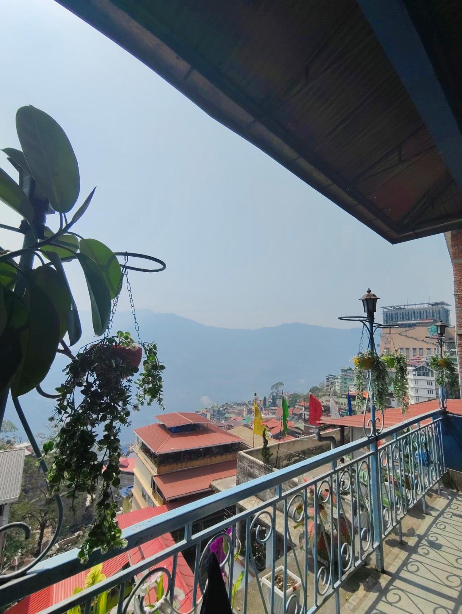 Lhonark Residency Otel Gangtok Dış mekan fotoğraf